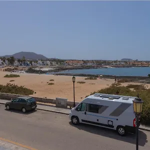 Poris 6 Beachfront By Holidays , Corralejo España